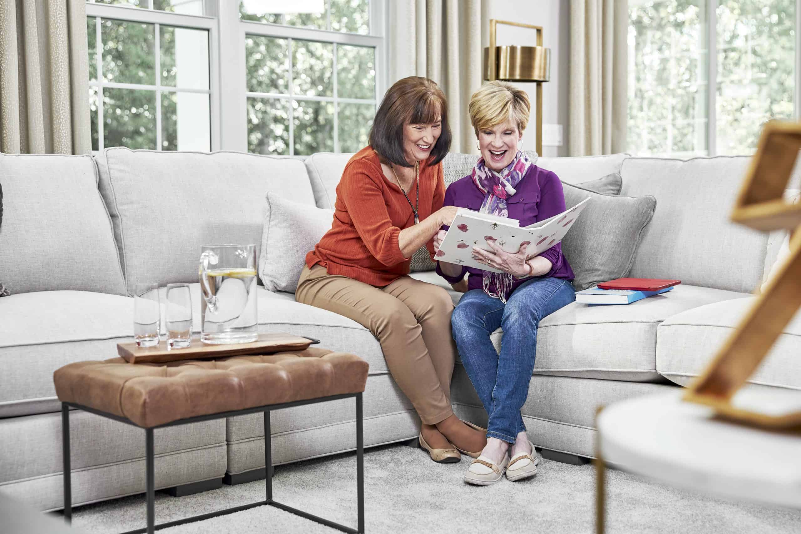 Professional upholstery cleaning in Barrington, IL