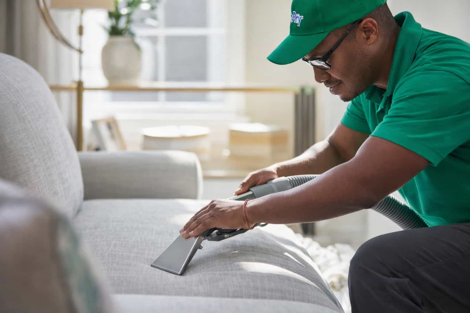 Professional upholstery cleaning in Geneva, IL